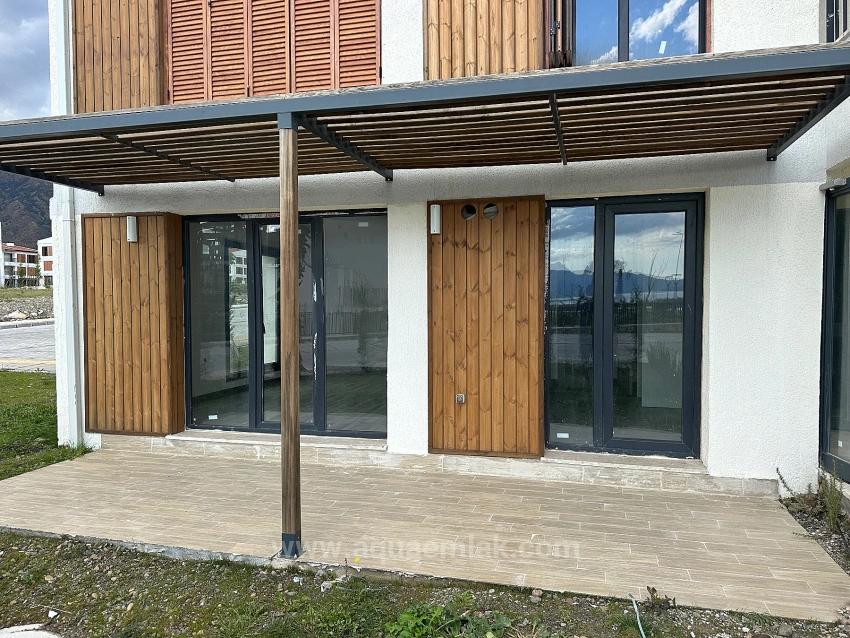 Neues Sonderprojekt Toki Mit Klimaanlage, Garderobe Und Einbaugarnituren