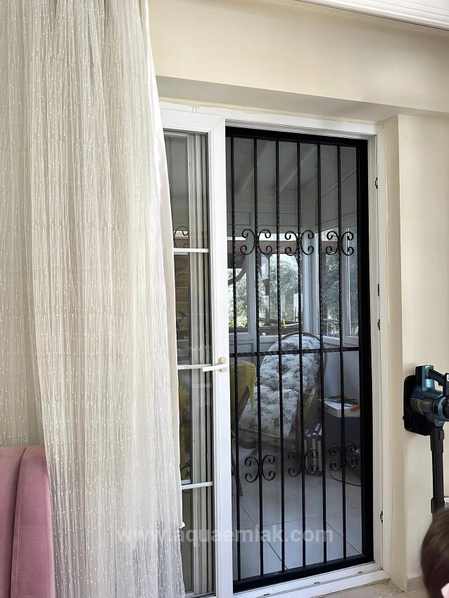 Villa Mit Pool Auf Einem Grundstück Im Stadtteil Fethiye Akarca