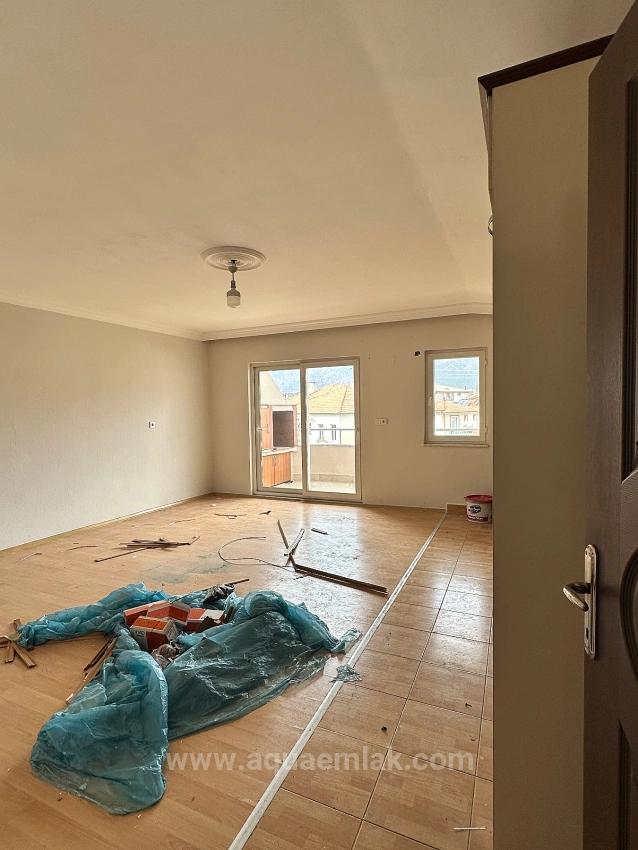 Geräumige 3+1-Wohnung Zur Miete Im Zentrum Von Köyceğiz