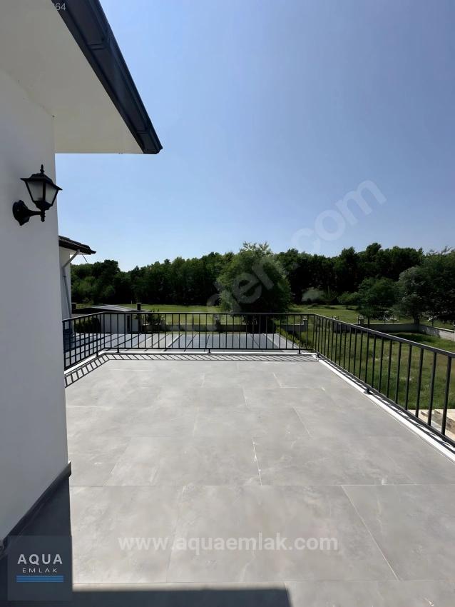 Freistehende Villa Mit 4+1 Schlafzimmern, Pool Und Wärmepumpe In Köyceğiz Zu Vermieten