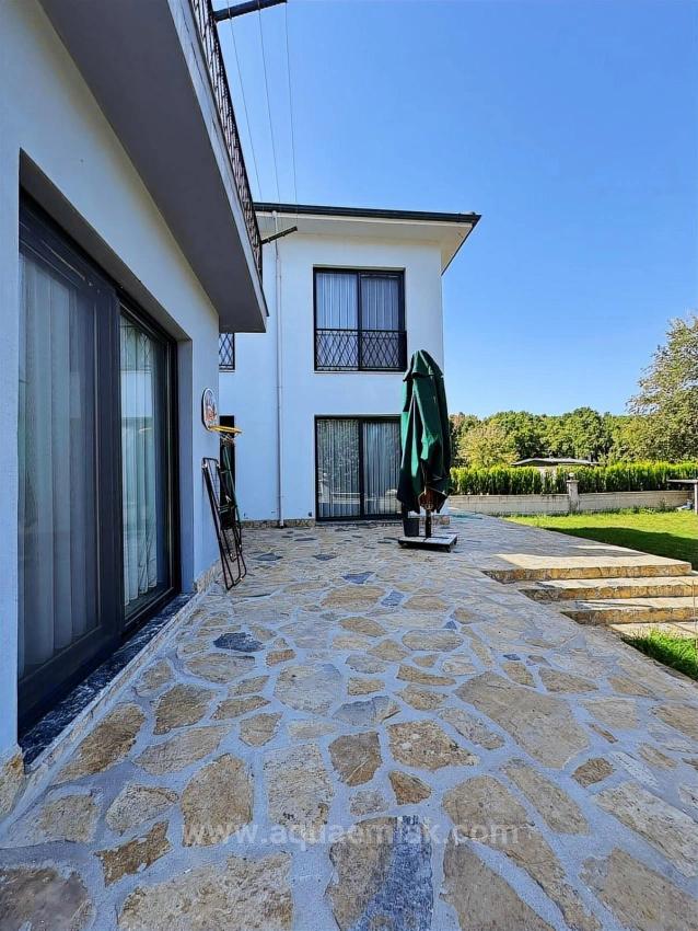 Freistehende Villa Mit 4+1 Bädern In Köyceğiz Zu Vermieten. Alle Zimmer Klimatisiert.