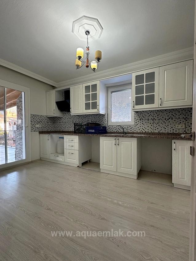 2+1-Zimmer-Ferienwohnung Mit Pool, Zentralheizung Und Großem Balkon In Köycegiz