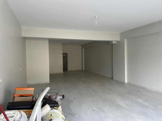 Toparlar Hauptstraße Über Der Mietladen / Geschäft
