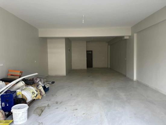 Toparlar Hauptstraße Über Der Mietladen / Geschäft