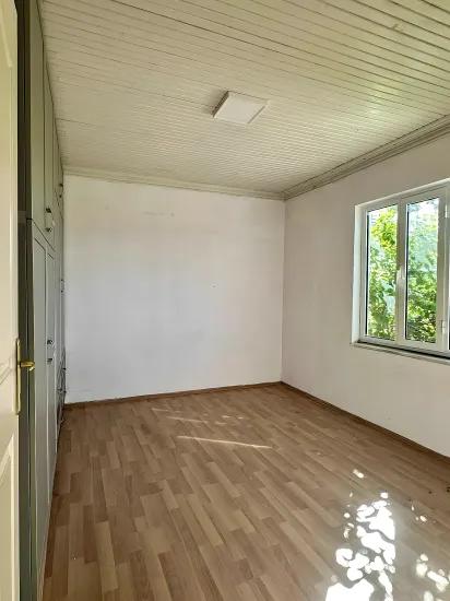In Zeytinalanı Mahallesi, Spacious 3+1 Flat For Rent In Köyceğiz.
