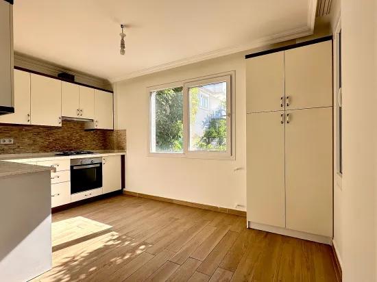 Zentrale Lage In Köyceğiz Mit Geschlossenem Balkon Und Klimaanlage 1+1 Wohnung