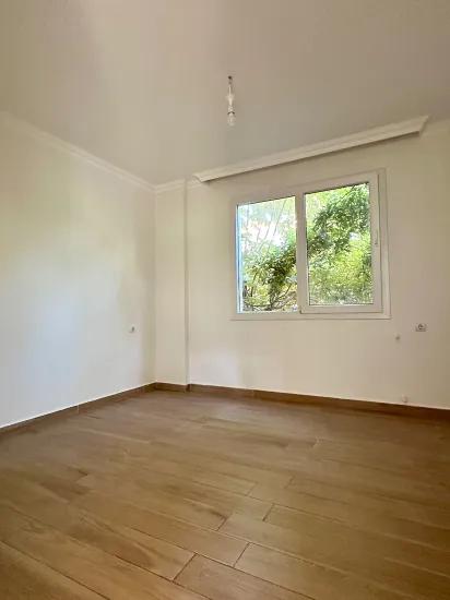 Zentrale Lage In Köyceğiz Mit Geschlossenem Balkon Und Klimaanlage 1+1 Wohnung