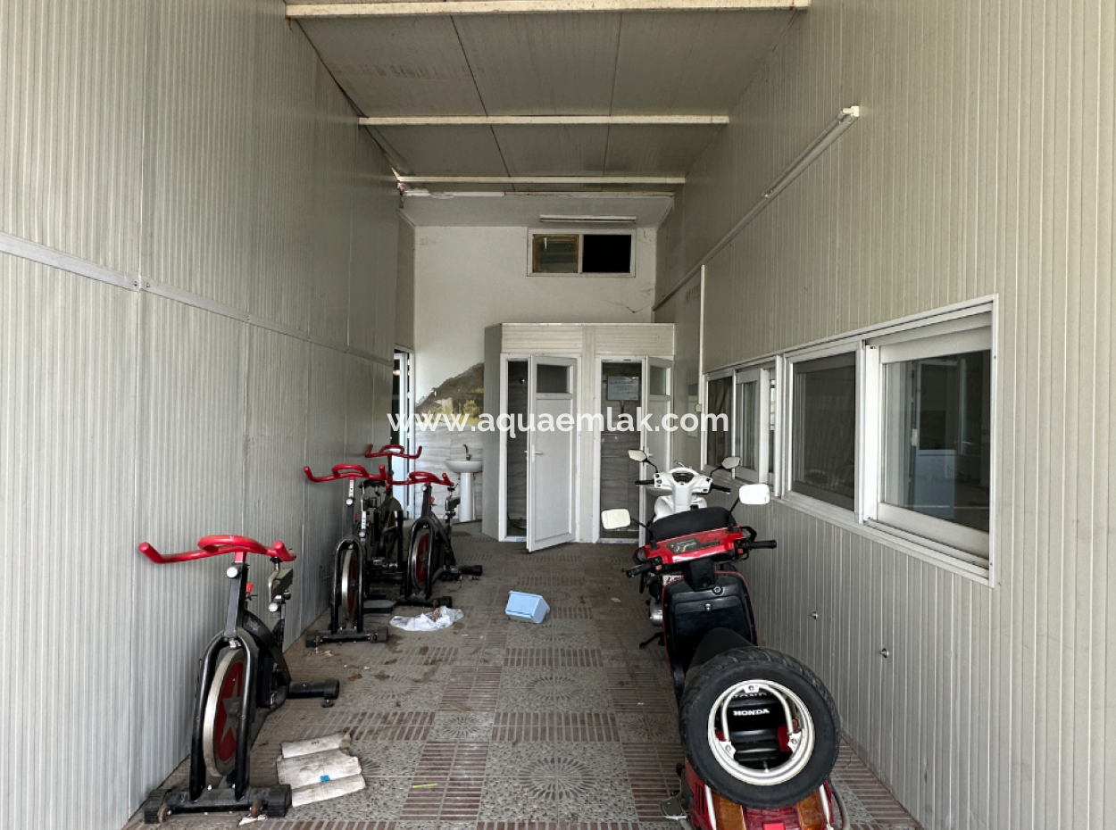 330 M2 Großes Mietlager Mit Hohen Decken Im Zentrum Von Köyceğiz