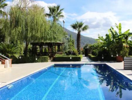 Luxusvilla Mit Pool In 1458 M² Grundstück Zum Verkauf In Köyceğiz