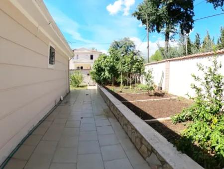 Luxusvilla Mit Pool In 1458 M² Grundstück Zum Verkauf In Köyceğiz