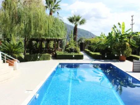 Luxusvilla Mit Pool In 1458 M² Grundstück Zum Verkauf In Köyceğiz