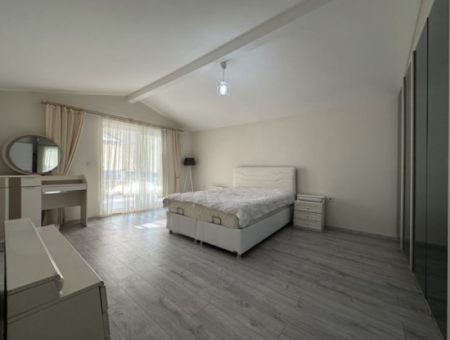 3 In 1 Möblierte Und Klimatisierte Maisonette-Wohnung Im Entwicklungsviertel Köyceğiz