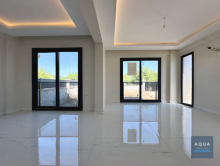 Köyceğiz Beyobasi Mah. Neu Gebautes 2 1 Haus Mit Privatem Garten