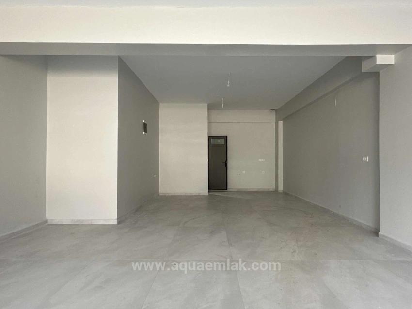 Shop/Store For Rent On Toparlar Main Street