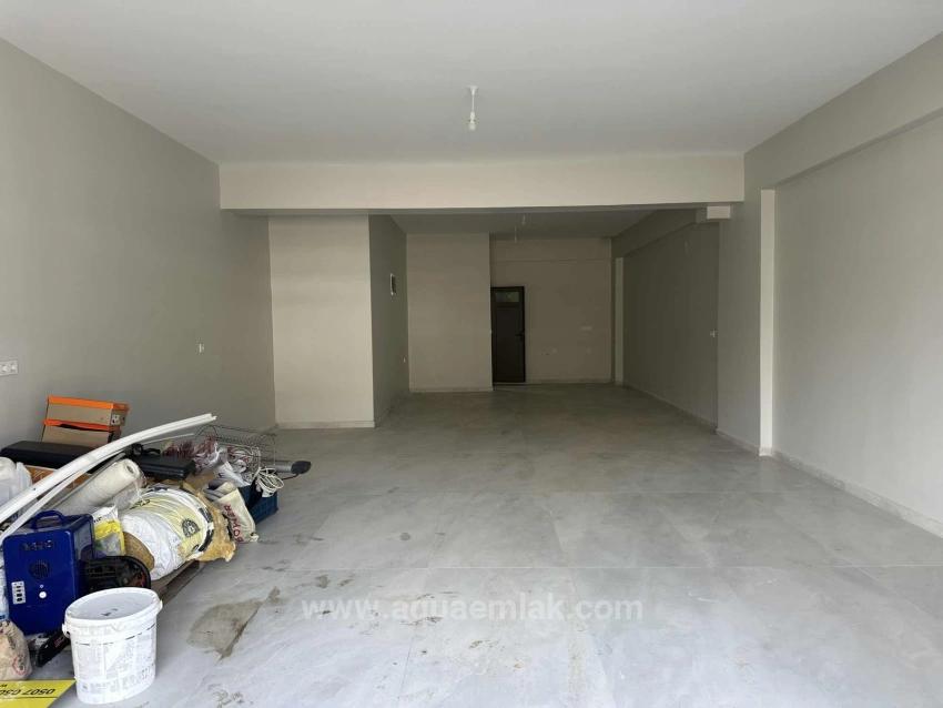 Shop/Store For Rent On Toparlar Main Street