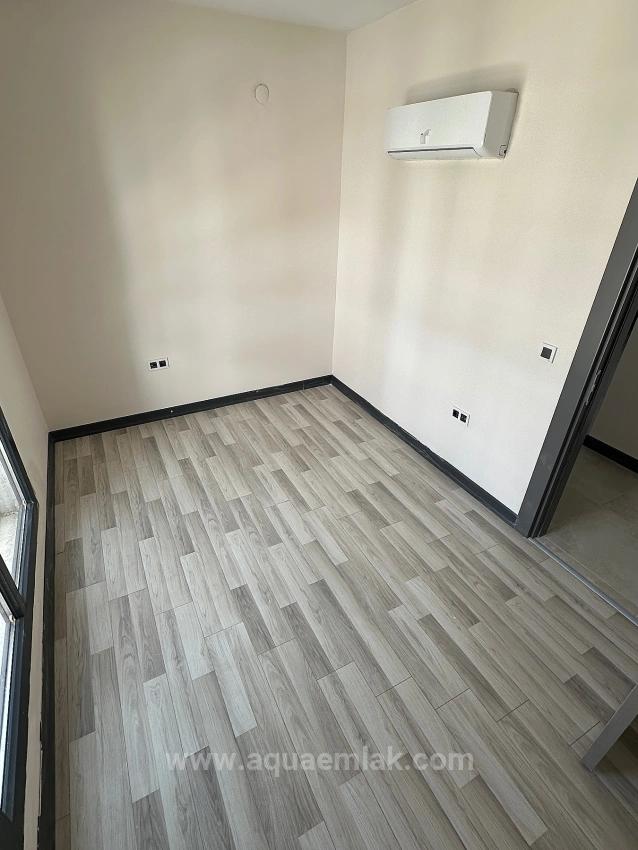 3+1 Apartment For Rent On The 2Nd Floor In A Gated Community In Köyceğiz, All Rooms Are Air-Conditioned.