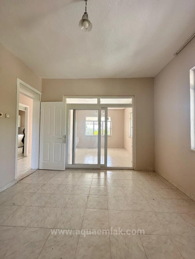 2+1 Apartment For Rent With Garden In Köyceğiz