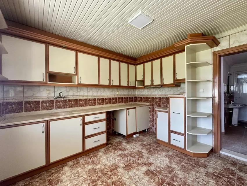 Spacious 3+1 Flat For Rent In Zeytinalanı Mahallesi, Köyceğiz