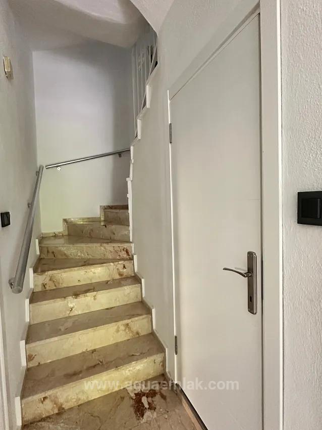Village Centre And Within The Site 5 Rooms 1 Hall Rental House