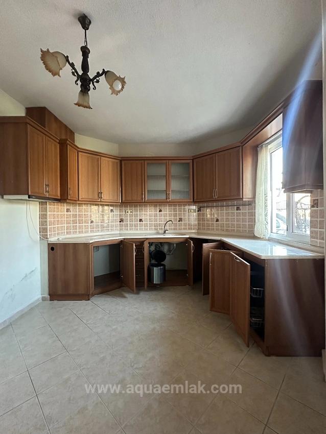 3+1 Ground Floor Apartment For Rent In Yenimahalle, Köyceğiz