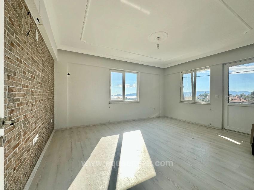 2+1 Apartment For Rent With Lake View In Yeşilköy, Köyceğiz