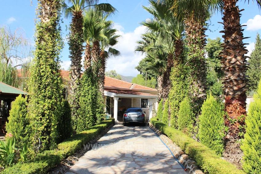 Luxury Villa With Pool On 1458 M² Land For Sale In Köyceğiz