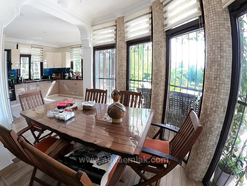 Luxury Villa With Pool On 1458 M² Land For Sale In Köyceğiz