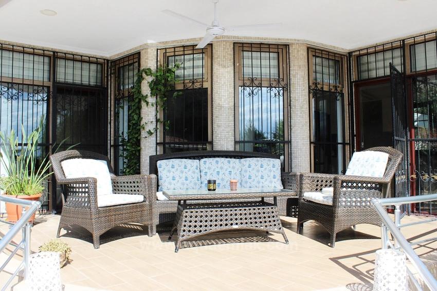 Luxury Villa With Pool On 1458 M² Land For Sale In Köyceğiz