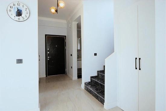 4+1 Fully Detached Villa For Rent In Köyceğiz With Air Conditioning In All Rooms