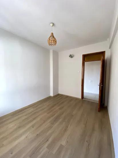 Köyceğiz Gülpınar neighbourhood 2+1 Spacious Balcony For Rent Apartment