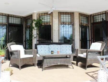 Luxury Villa With Pool In 1458 M² Land For Sale In Köyceğiz