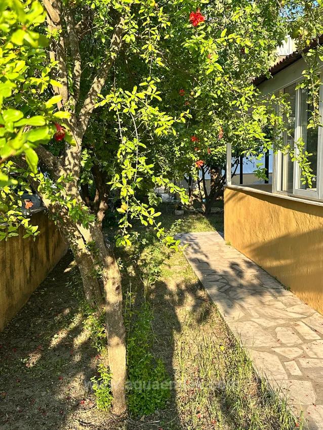 Сельце Кёйджеиз В Центре И Внутри Комплекса 5 Комнат 1 Гостиная Сдаётся В Аренду Дом