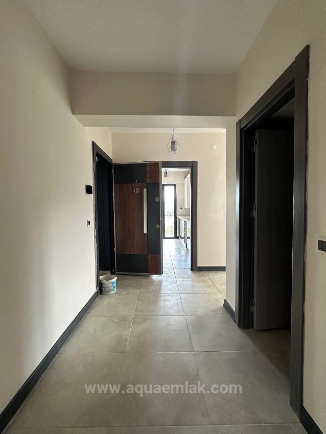 Köyceğiz De Site İcinde Bahçe Kat Tum Odalari Klimali 2+1 Kiralik Daire