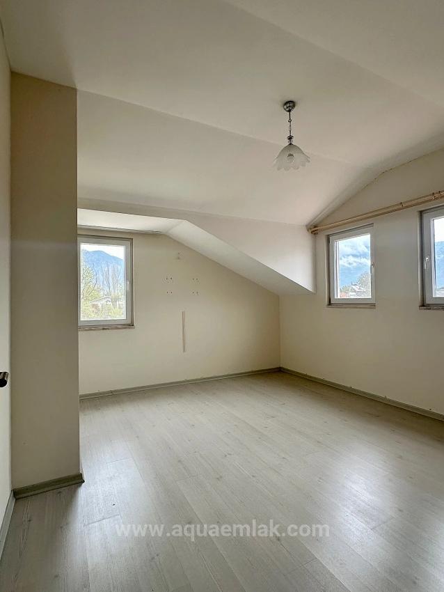 Köyceğiz Merkezde 3 Adet Klimalı Kiralık 3+1 Dubleks Daire