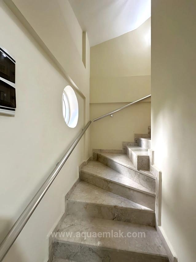 Fethiye Akarca Mahallesinde Site İçinde Havuzlu Villa