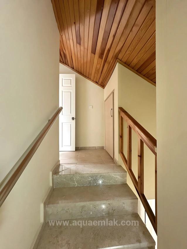 Fethiye Akarca Mahallesinde Site İçinde Havuzlu Villa