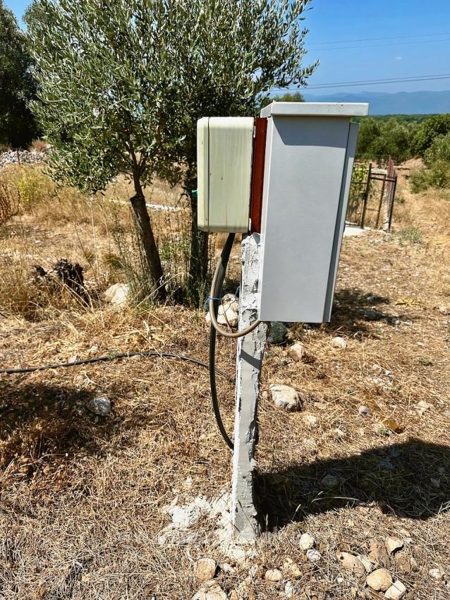 Zeytinalanında Göl Manzaralı 930M2 Hisseli Satılık Arazi