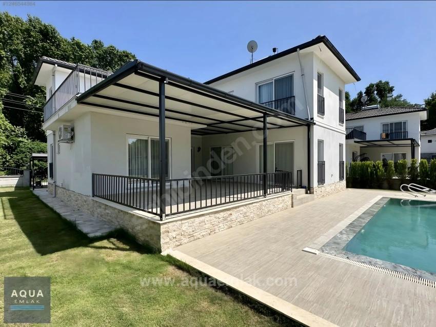 Köyceğiz'de Kiralık 4+1 Havuzlu Ve Isı Pompalı Müstakil Villa