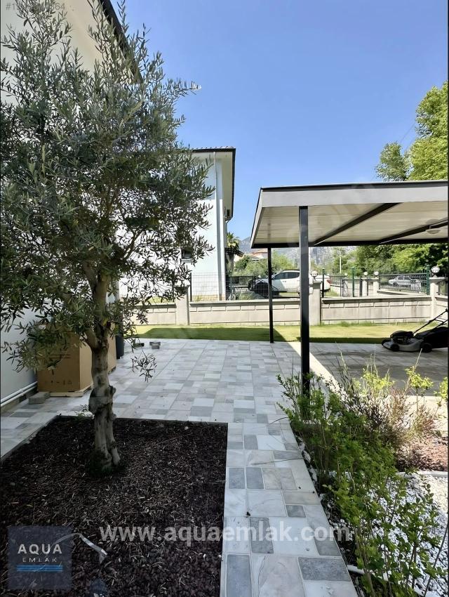 Köyceğiz'de Kiralık 4+1 Havuzlu Ve Isı Pompalı Müstakil Villa