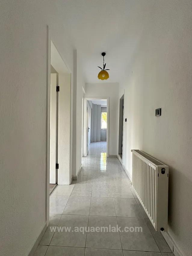 Köyceğiz Merkezde Ve Site İçerisinde 5 Oda 1 Salon Kiralık Ev
