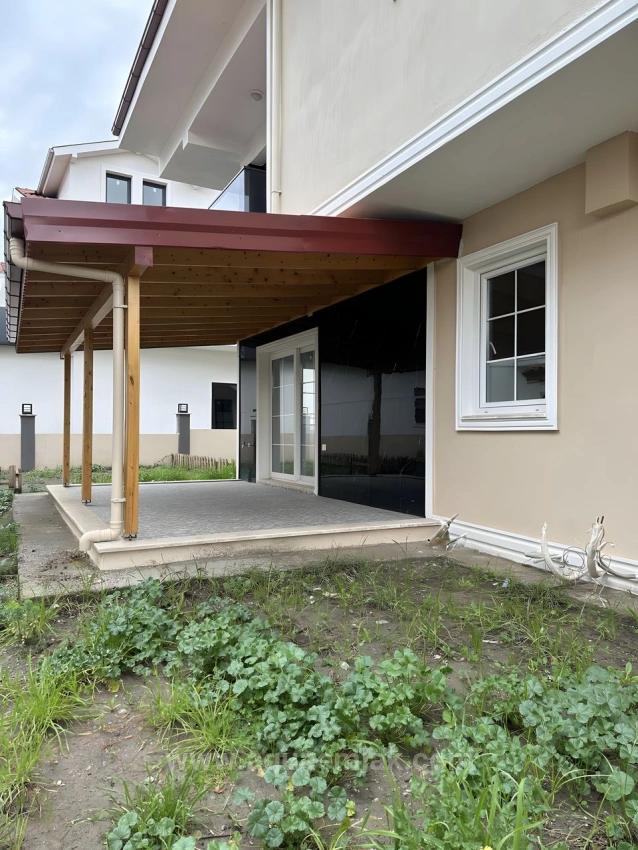 Köyceğiz Gelişim Mahallesinde Bahçe Katı Satılık 1+1 Daire