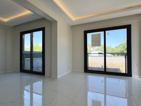 Köyceğiz Beyobası Mah. Yeni Yapılmış 2+1 Özel Bahçeli Ev
